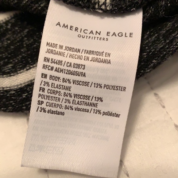 ✨SALE 2/$15✨ AMERICAN EAGLE | Soft & Sexy hoodie - Picture 5 of 7